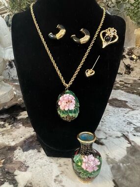 Black Cloisonné Egg Necklace w/Earrings, Stick-Pin & Cloisonné Vase - Vintage